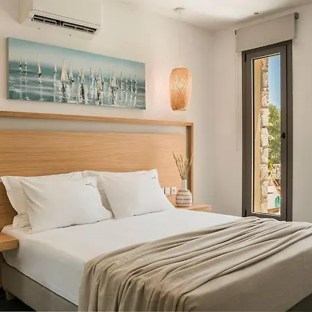 Helena - Ionian Treasure Pesadha