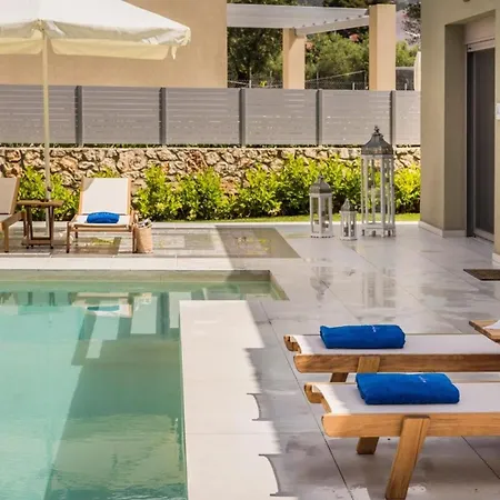 Helena - Ionian Treasure Pesadha