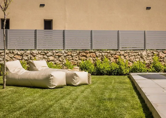 Helena - Ionian Treasure